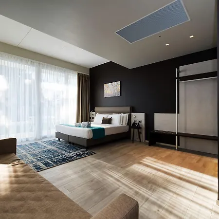 Vision Hotel 4*