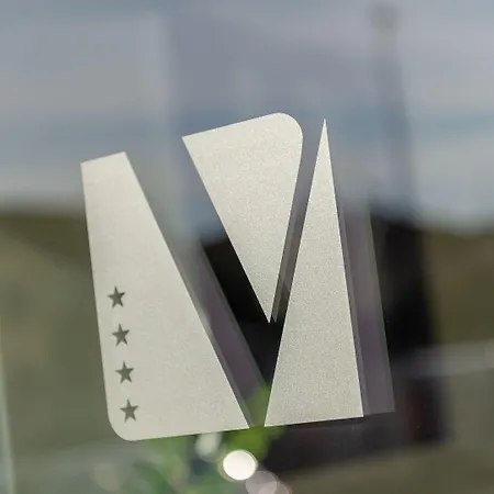 Vision 4*