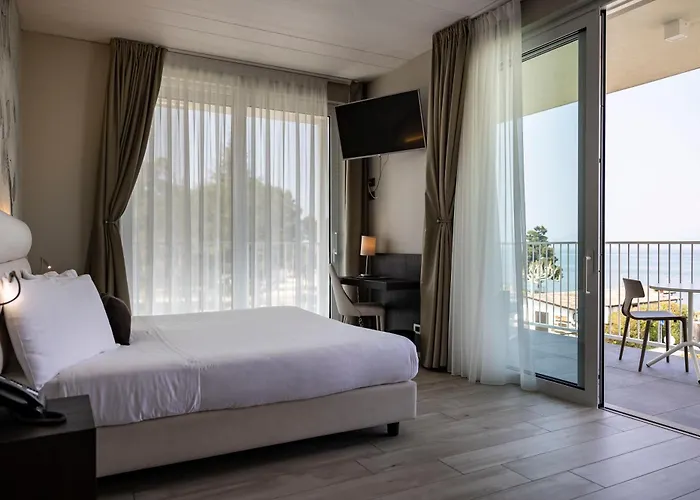 Vision Hotel 4*