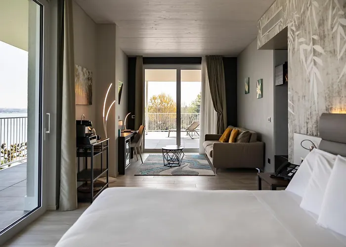 Vision Πεσκιέρα ντελ Γκάρντα