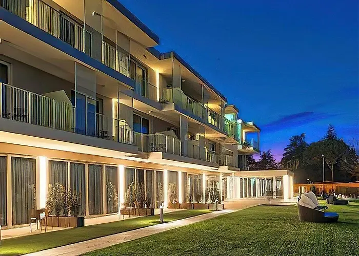 Vision Πεσκιέρα ντελ Γκάρντα